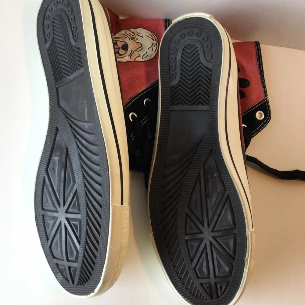 Tony-P Black and Red High-Top Sneakers with Chic Dog Design Size 40 or kids 7